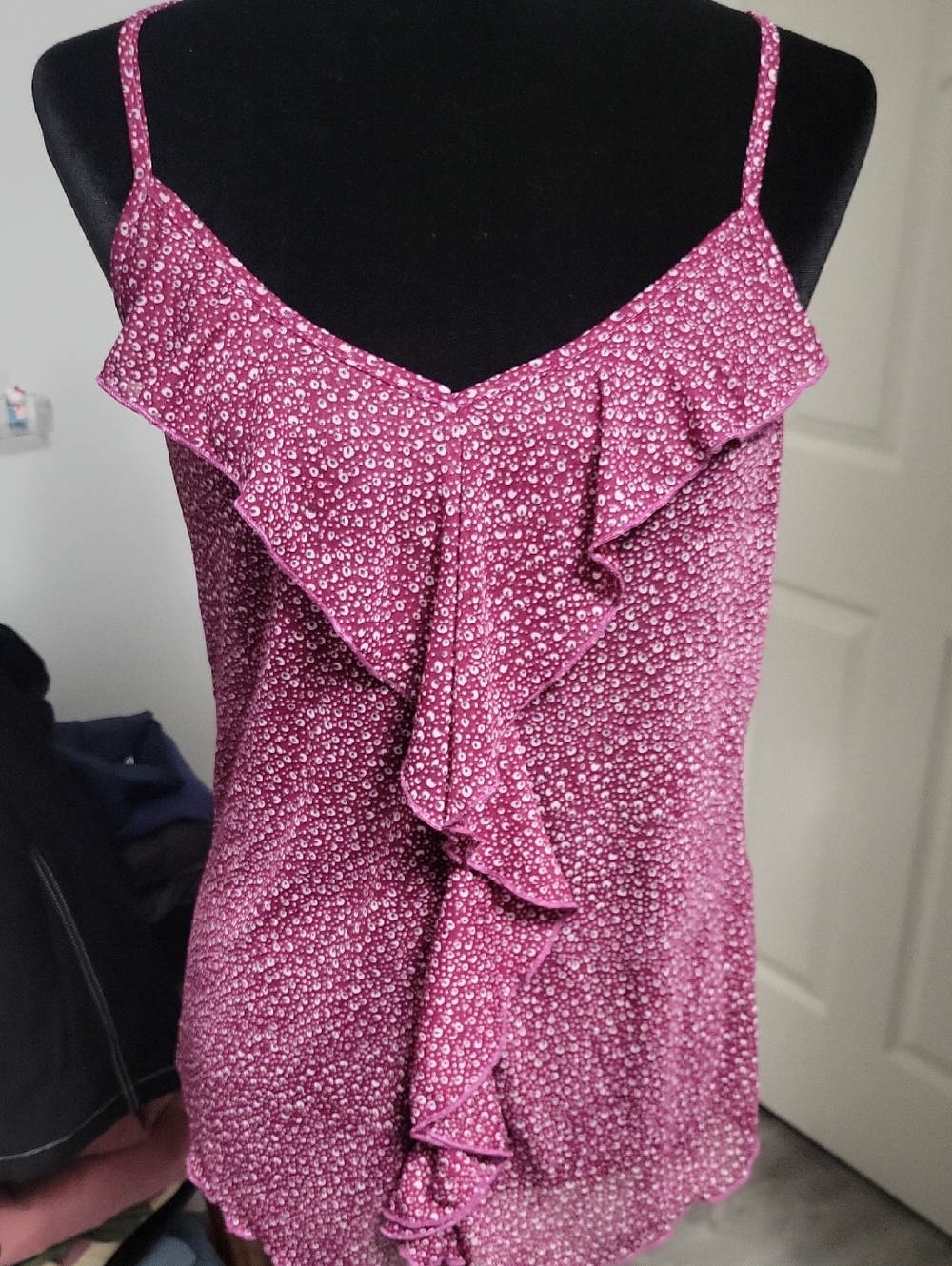 5/$20**Smart Set Medium* Purple Floral Sleeveless Blouse With Ruffles